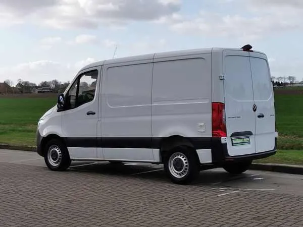 Mercedes-Benz Sprinter 314 L1H1 Airco MBUX Image 5